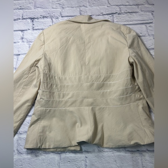 Kay Unger Cream Women's Blazer. Size 8. - Picture 14 of 15